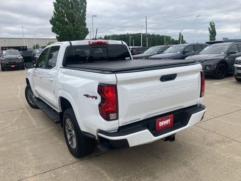 Used 2023 Chevrolet Colorado LT w/ LT Convenience Package II AWD/4WD image 9