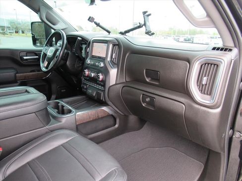 Used 2022 GMC Sierra 2500 Denali w/ Denali Ultimate Package image 10