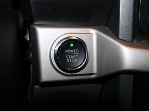 Used 2023 Ford F150 Lightning XLT image 13