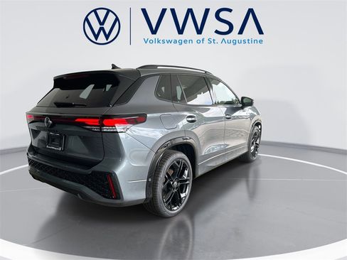 New 2026 Volkswagen Tiguan SE R-Line image 7