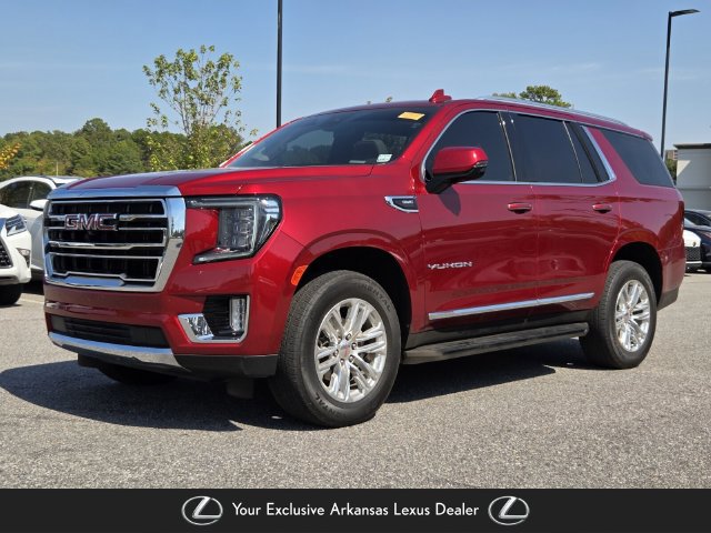 Used 2024 GMC Yukon SLT w/ SLT Premium Package RWD image 1