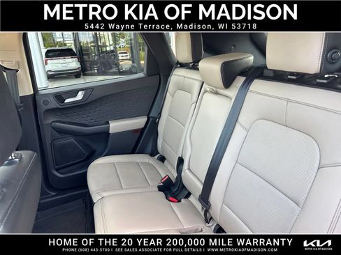 Used 2020 Ford Escape Titanium AWD/4WD image 31