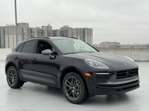 New 2026 Porsche Macan Turbo image 9