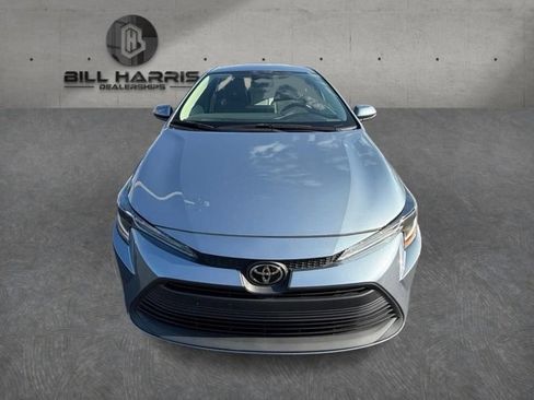 Used 2023 Toyota Corolla LE w/ Carpet Mat Package (TMS) FWD image 7