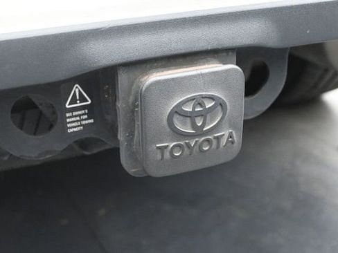 Used 2017 Toyota Sequoia Platinum AWD/4WD image 30