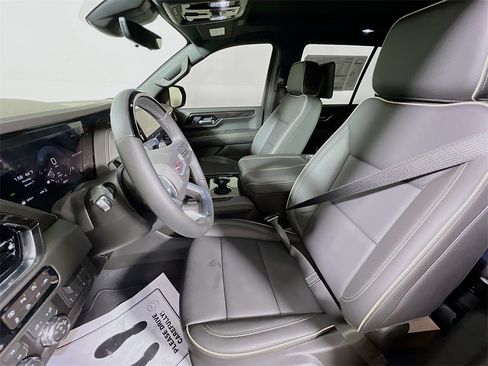 New 2026 GMC Yukon Elevation w/ Elevation Premium Package image 18