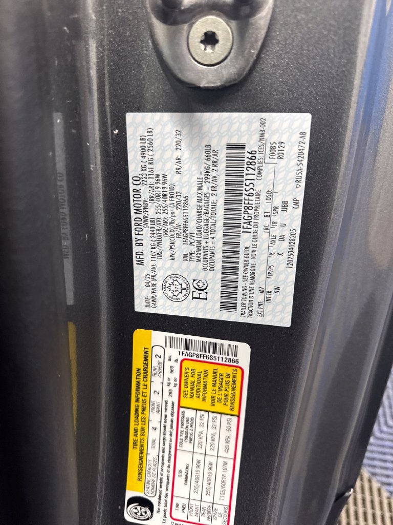 Used 2025 Ford Mustang GT Premium RWD image 32