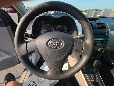 Used 2012 Toyota Corolla L FWD image 14