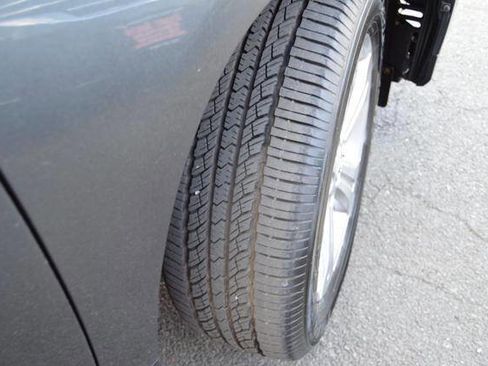 Used 2012 Toyota Highlander Limited w/ Tow Pkg AWD/4WD image 48