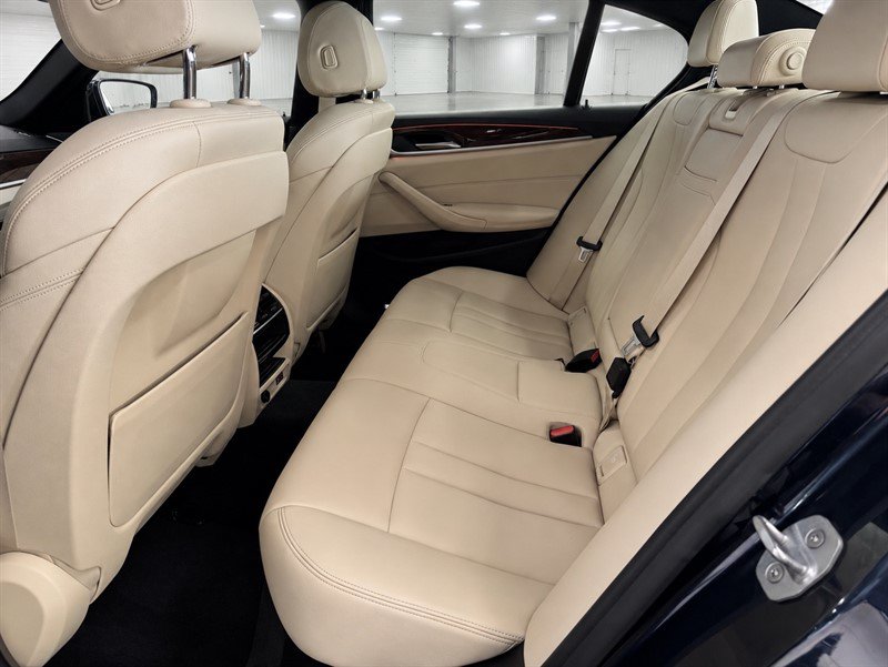 Used 2020 BMW 530i xDrive w/ Convenience Package AWD/4WD image 21