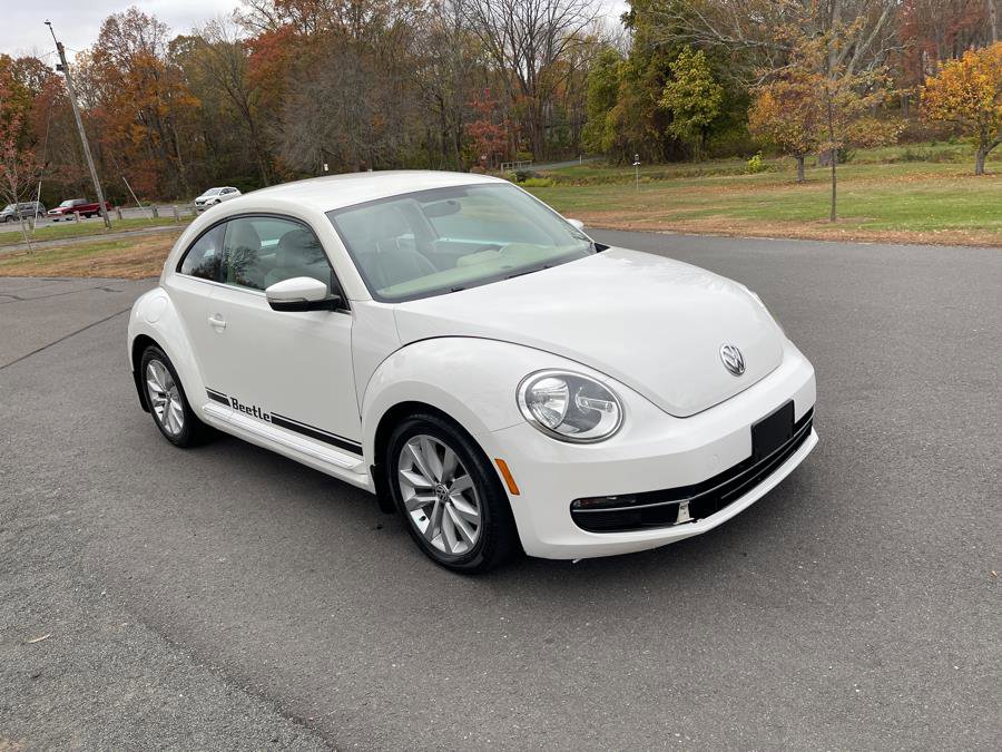 Used 2013 Volkswagen Beetle TDI FWD image 1