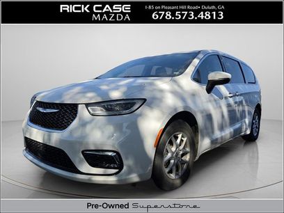 Used 2023 Chrysler Pacifica Touring-L