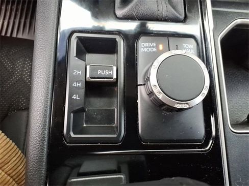 Used 2024 Toyota Tundra Limited image 5