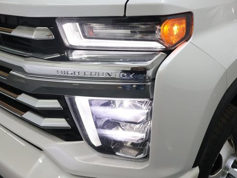 Used 2021 Chevrolet Silverado 3500 High Country AWD/4WD image 28