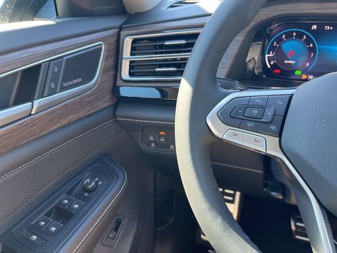 New 2026 Volkswagen Atlas SEL Premium R-Line AWD/4WD image 17