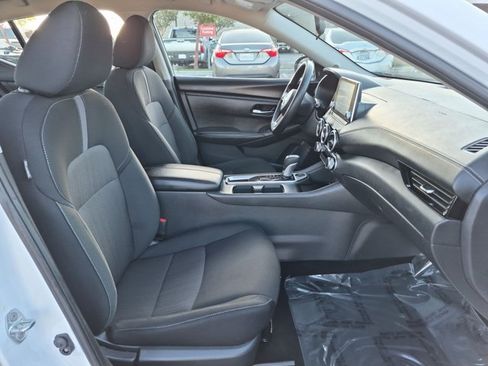 Used 2025 Nissan Sentra SV FWD image 20
