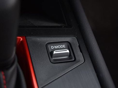 New 2025 Nissan Kicks SR image 22