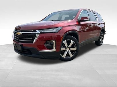 Used 2022 Chevrolet Traverse LT w/ LT Premium Package