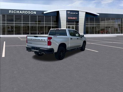 Used 2022 Chevrolet Silverado 1500 LT Trail Boss w/ Convenience Package II AWD/4WD image 12