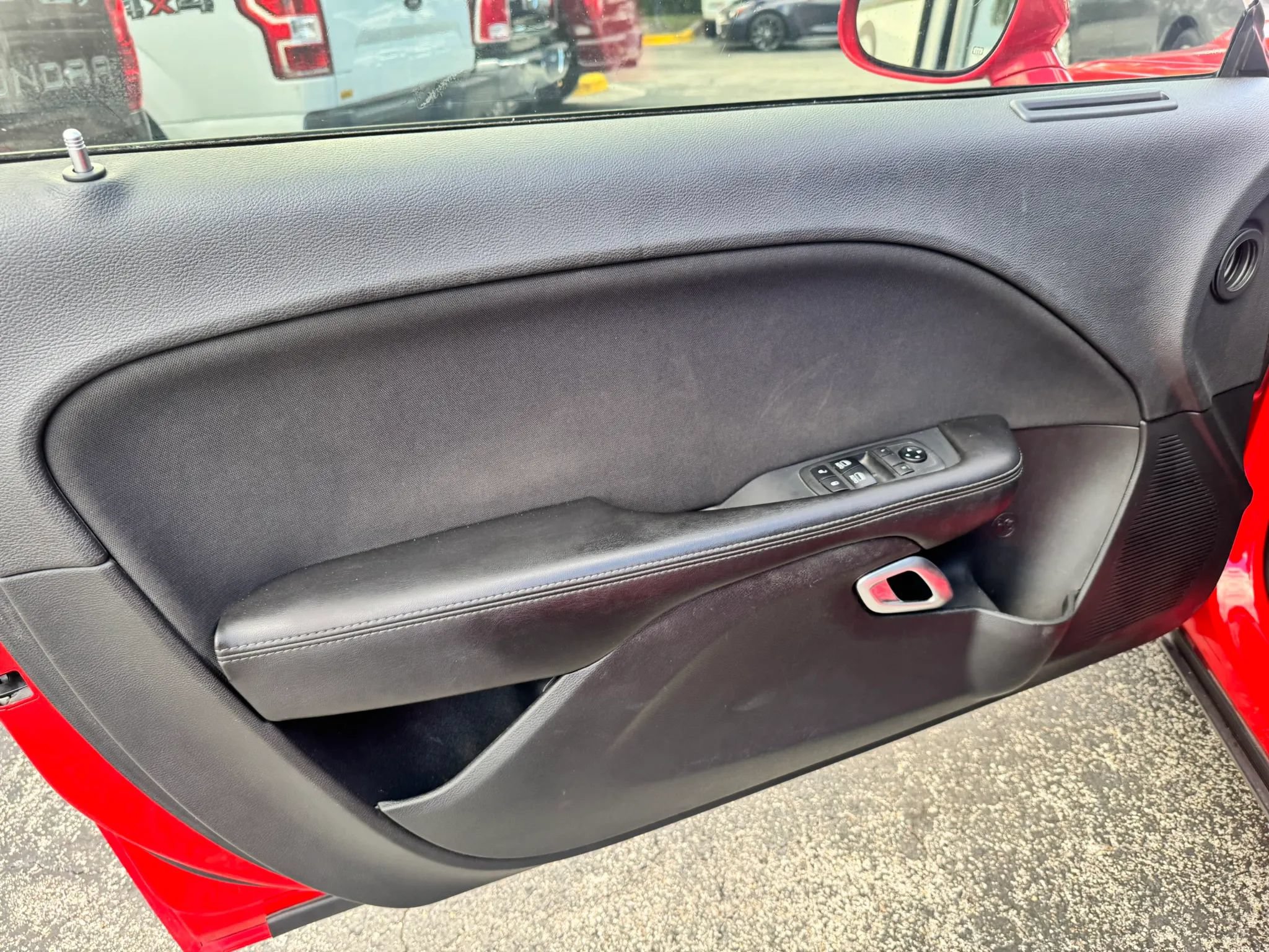 Used 2018 Dodge Challenger R/T w/ Performance Handling Group RWD image 26