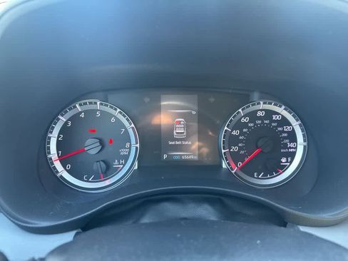 Used 2020 Toyota Highlander LE image 15