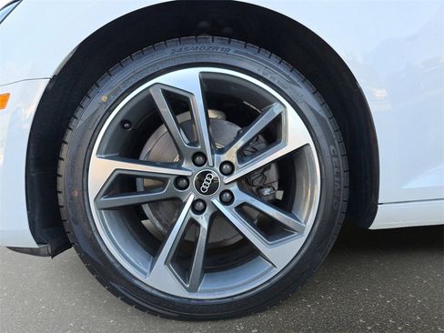 Used 2019 Audi A4 2.0T Premium image 36