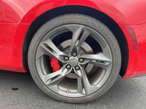 Used 2019 Chevrolet Camaro SS image 10