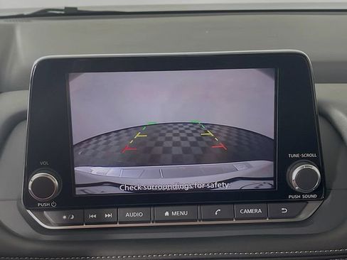 Used 2025 Nissan Rogue SV w/ SV Premium Package FWD image 11