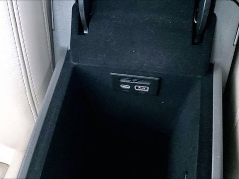 Used 2021 Cadillac XT5 Premium Luxury image 24