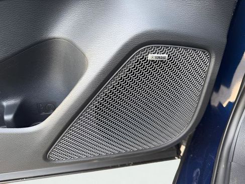 New 2026 Mitsubishi Outlander SE image 13