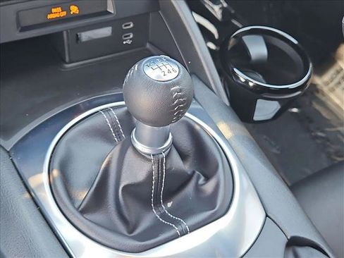 Used 2025 MAZDA MX-5 Miata Sport RWD image 16