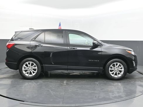 Used 2021 Chevrolet Equinox LS w/ LS Convenience Package FWD image 10