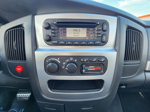 Used 2005 Dodge Ram 1500 Truck 2WD Quad Cab image 34