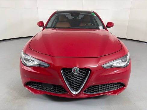 Used 2021 Alfa Romeo Giulia Sprint w/ Sun & Sound Package image 3
