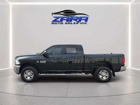 Used 2016 RAM 2500 Tradesman w/ Chrome Appearance Group AWD/4WD image 4