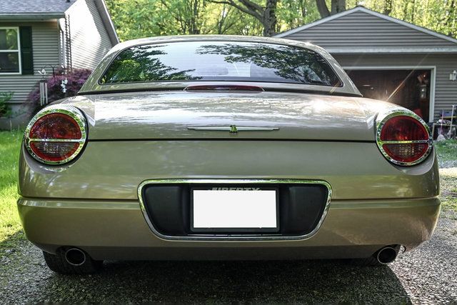 Used 2005 Ford Thunderbird RWD image 7