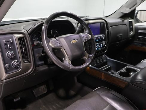Used 2017 Chevrolet Silverado 1500 High Country AWD/4WD image 17
