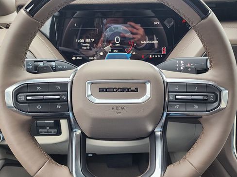 New 2026 GMC Yukon Denali w/ Denali Reserve Package AWD/4WD image 21