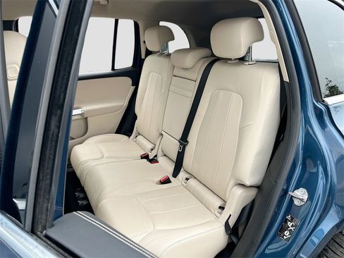 Used 2021 Mercedes-Benz GLB 250 image 22