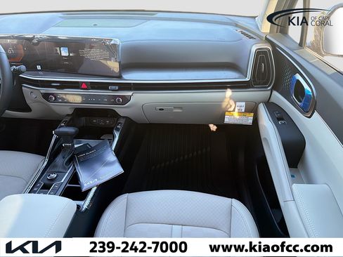 New 2026 Kia Sorento S w/ S Panoramic Sunroof Package FWD image 17