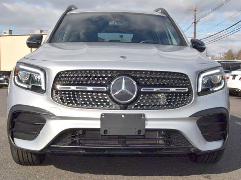 Used 2022 Mercedes-Benz GLB 250 4MATIC w/ AMG Line image 12