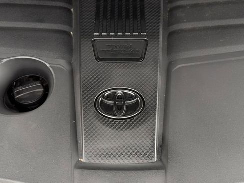 Used 2024 Toyota Tundra SR5 w/ SR5 Convenience Package AWD/4WD image 31
