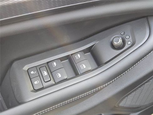 New 2025 Jeep Grand Cherokee Laredo w/ MOPAR Finishing Package image 22