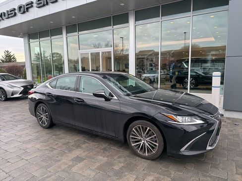 Used 2023 Lexus ES 350 w/ Premium Package image 4