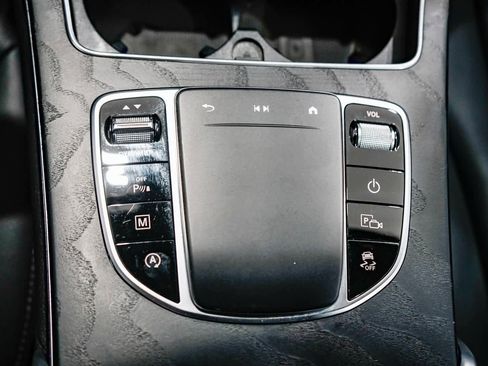 Used 2022 Mercedes-Benz GLC 300 image 22