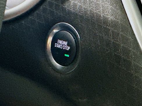 Used 2024 Chevrolet Malibu LT image 20