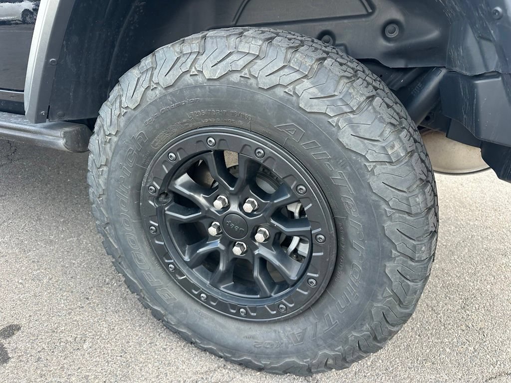 Used 2023 Jeep Wrangler Unlimited Rubicon 4xe AWD/4WD image 6