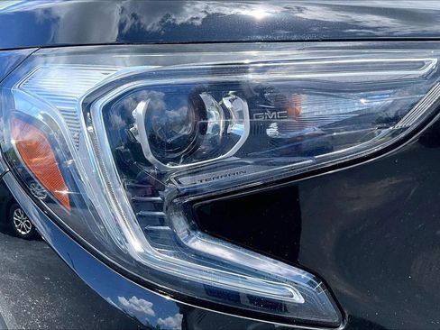 Used 2020 GMC Terrain SLE w/ Driver Convenience Package FWD image 30
