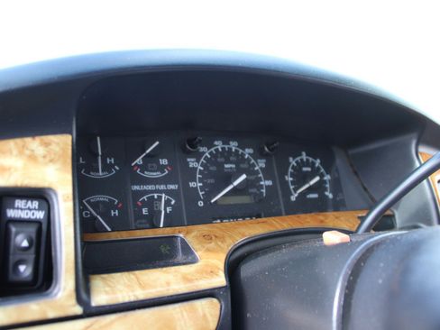 Used 1995 Ford Bronco Eddie Bauer image 23