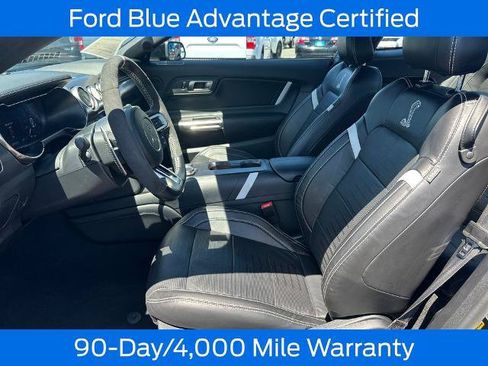 Used 2022 Ford Mustang Shelby GT500 w/ Technology Package RWD image 13